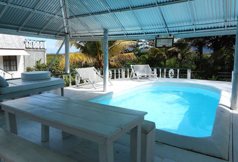 پانسیون Chippewa Village