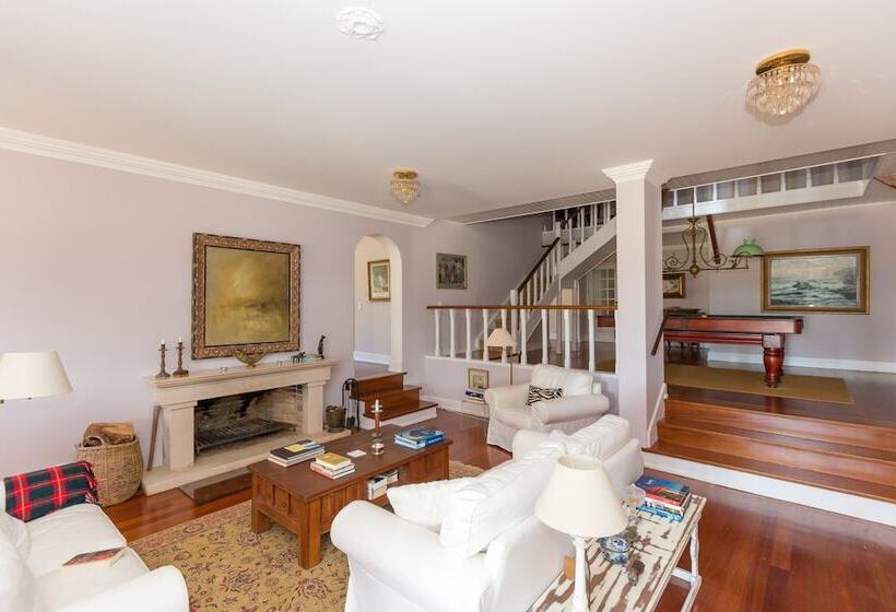 پانسیون Quinta Do Cabo Guesthouse