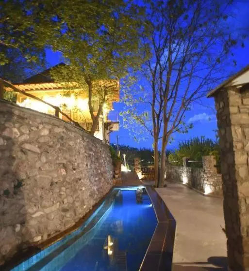 Santa Marina Guesthouse