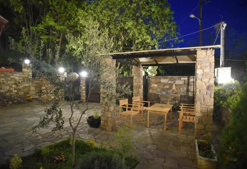 Santa Marina Guesthouse