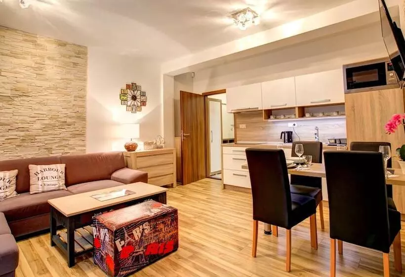 Apartmány Tri Studničky