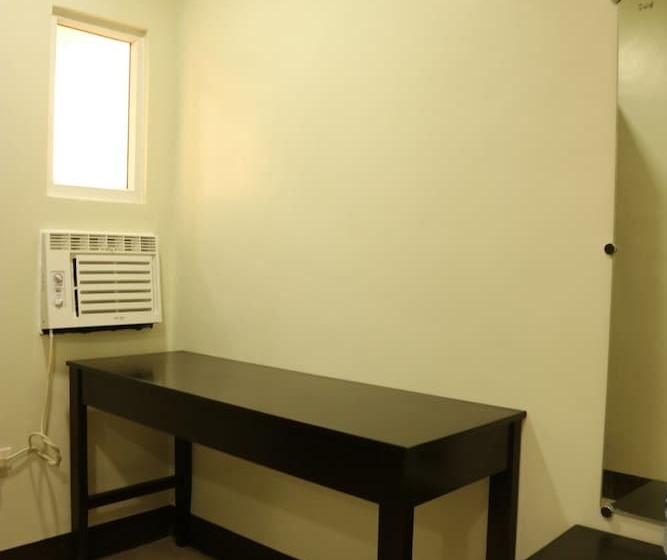 Gateway 21 Hotel And Dormitel