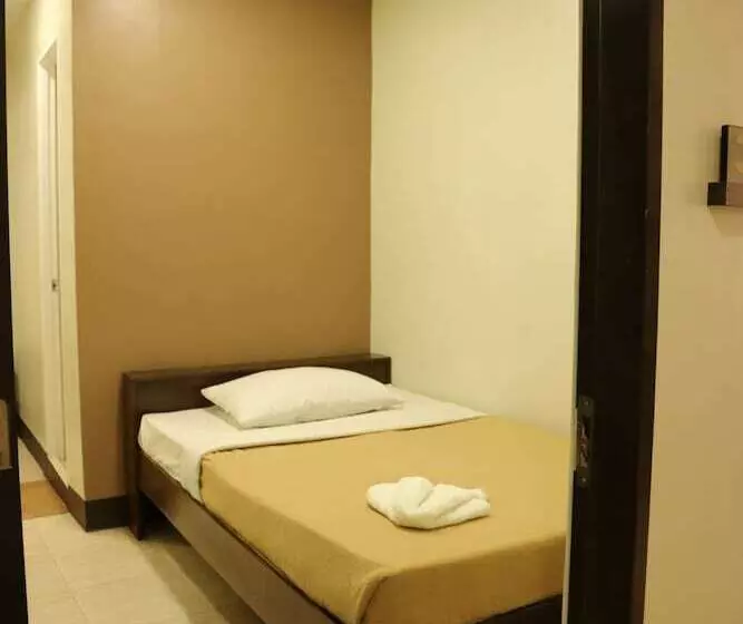 Gateway 21 Hotel And Dormitel