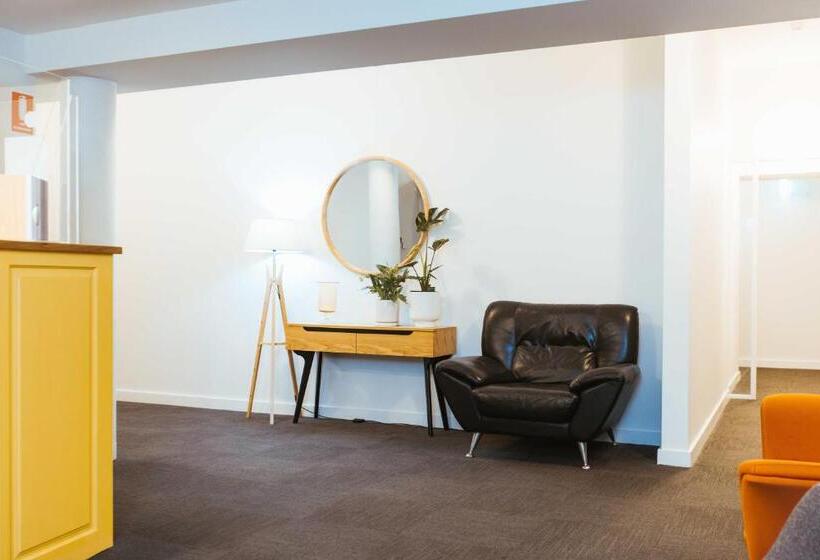 فندق Salamanca Galleria Apartments