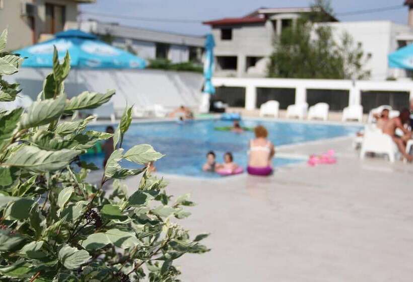 هتل Sangria Luxury Family