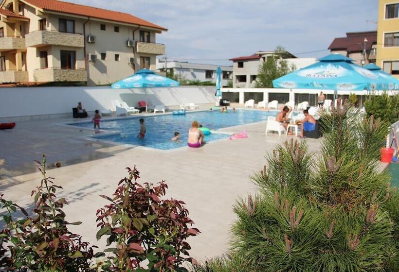 هتل Sangria Luxury Family