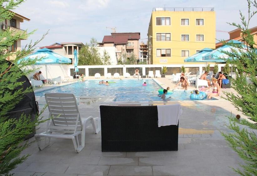 هتل Sangria Luxury Family