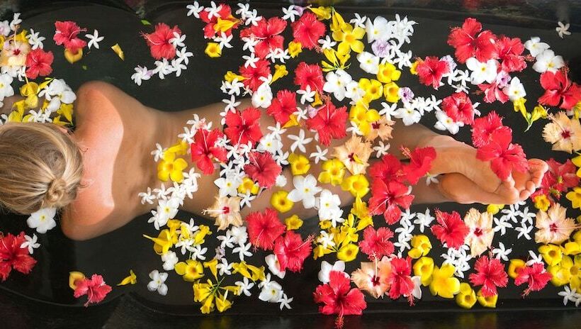 هتل Utmt Underneath The Mango Tree Spa & Beach Resort