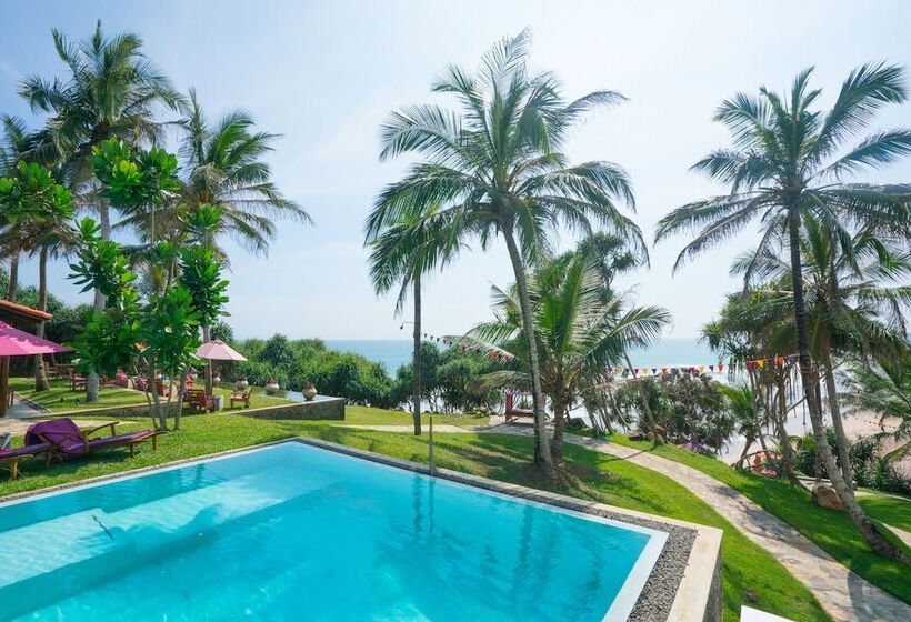 هتل Utmt Underneath The Mango Tree Spa & Beach Resort