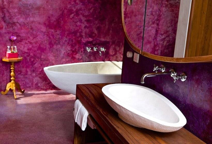 هتل Utmt Underneath The Mango Tree Spa & Beach Resort