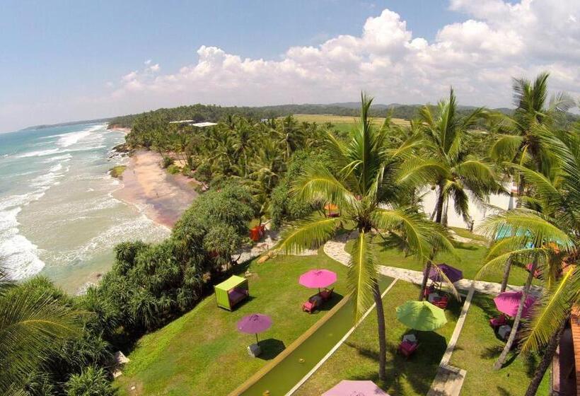 هتل Utmt Underneath The Mango Tree Spa & Beach Resort