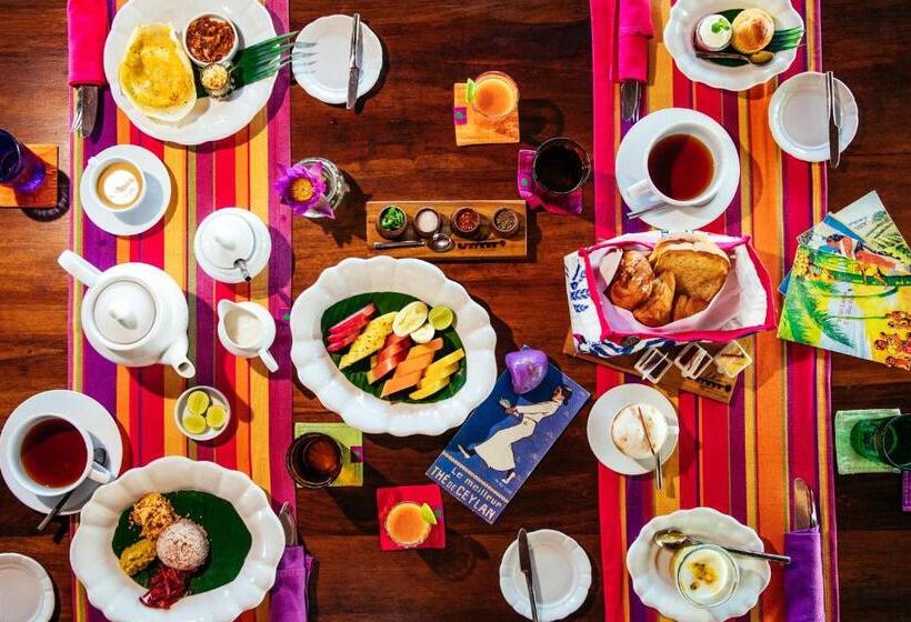 هتل Utmt Underneath The Mango Tree Spa & Beach Resort