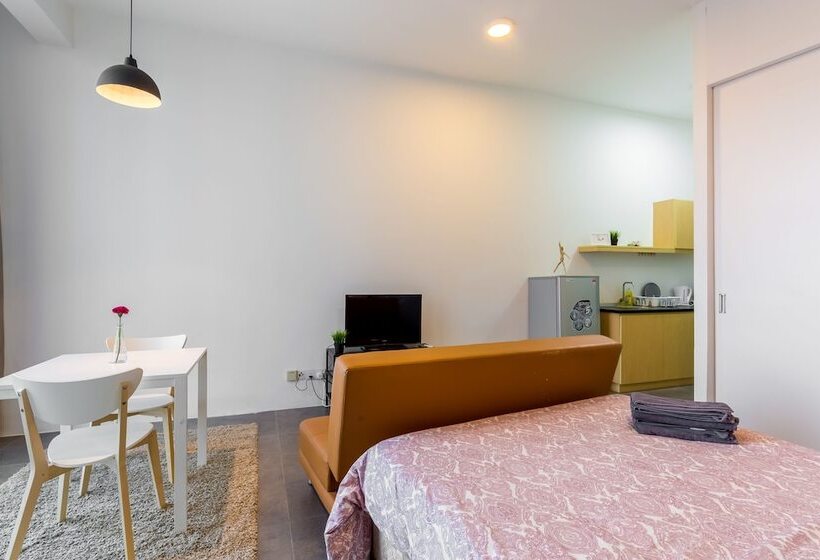 Luzzeri Suite Empire Damansara