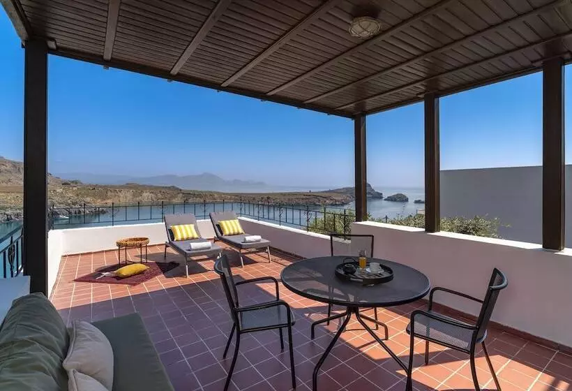 Maris Lindos Suites & Apartments