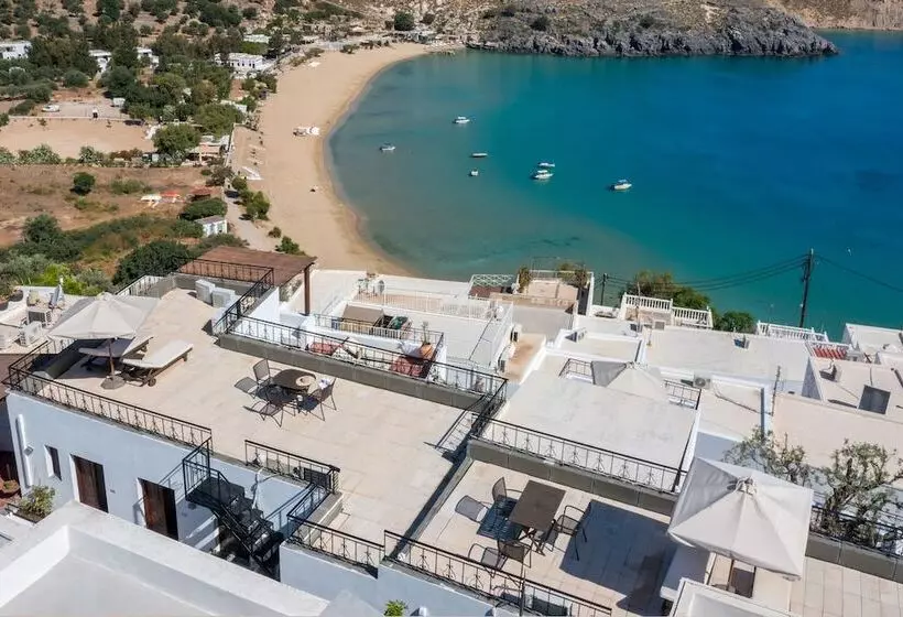 Maris Lindos Suites & Apartments