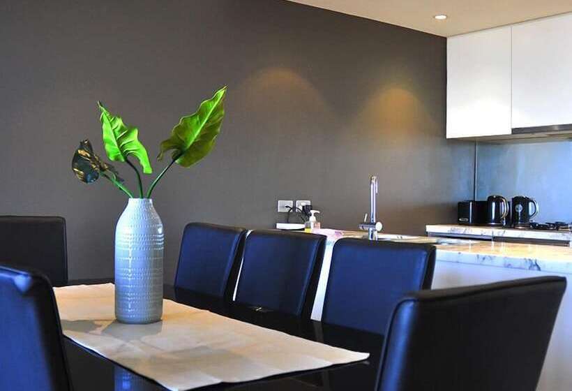 Mono Apartments On Freshwater