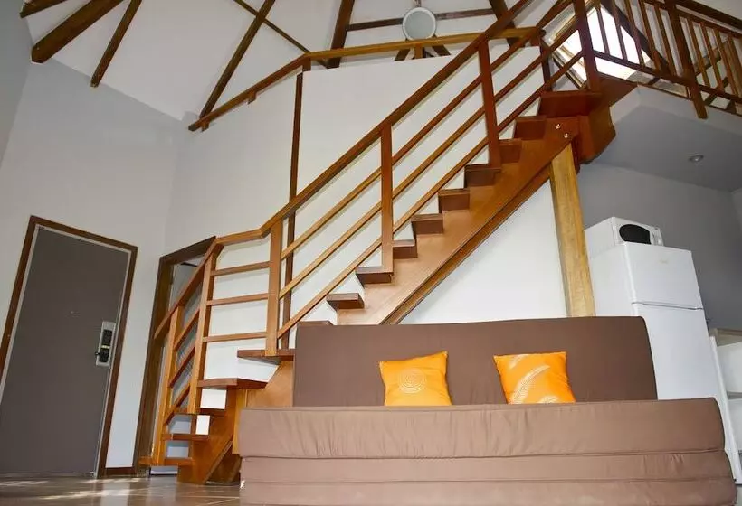 اقامتگاه Hôtel De Poé