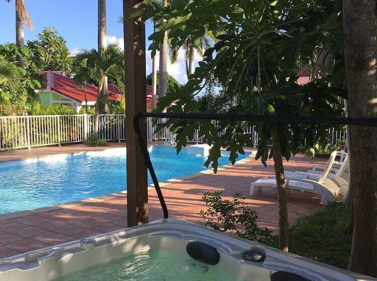 اقامتگاه Oasis Du Levant