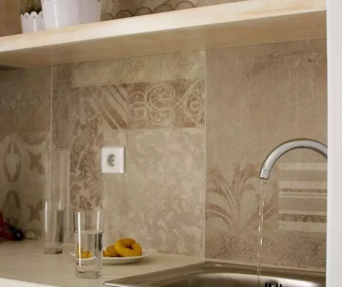 Anatoli Luxury Studios & Suites