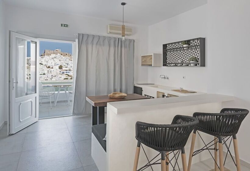 Anatoli Luxury Studios & Suites