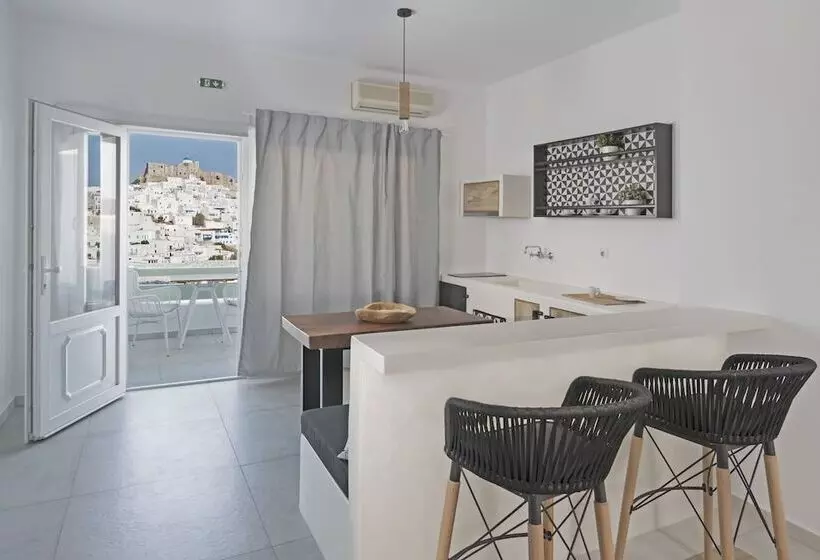 Anatoli Luxury Studios & Suites