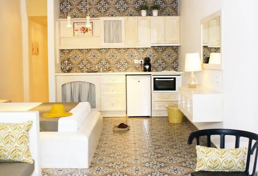 Anatoli Luxury Studios & Suites