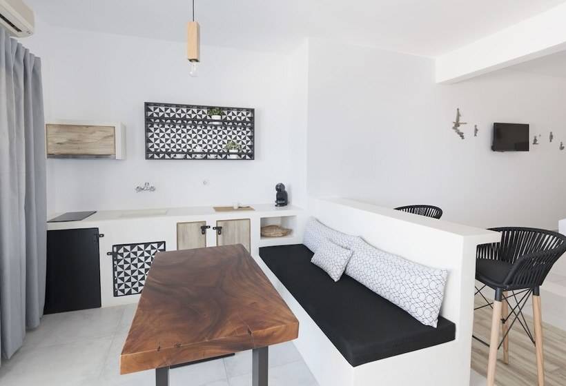 Anatoli Luxury Studios & Suites