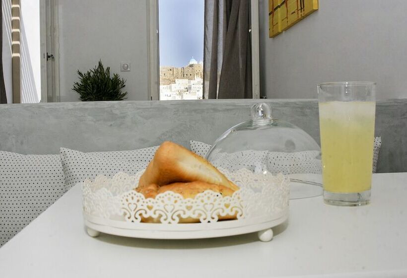 Anatoli Luxury Studios & Suites