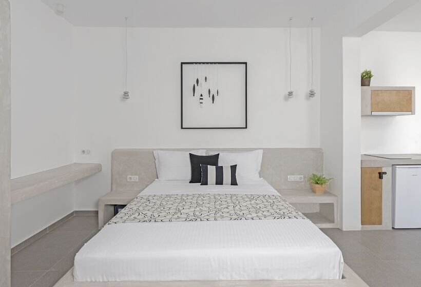 Anatoli Luxury Studios & Suites