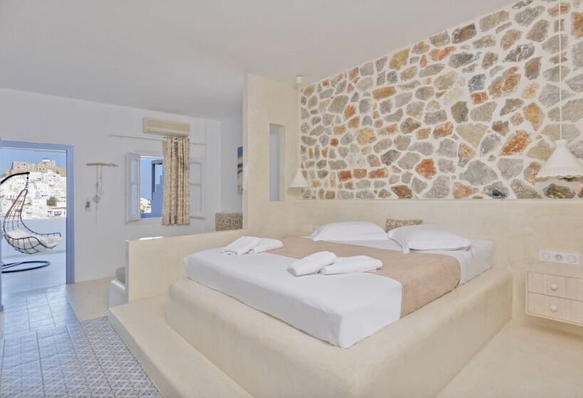 Anatoli Luxury Studios & Suites