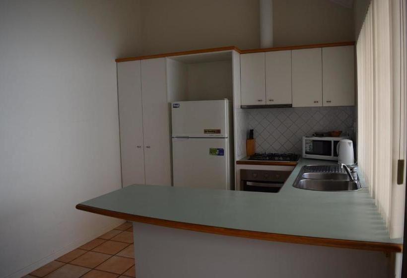 Dunes Scarborough Beach