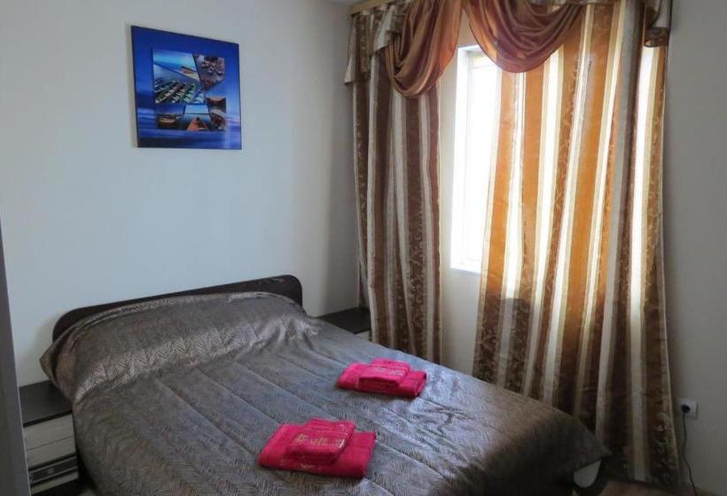 בית מלון כפרי Boyard Inn