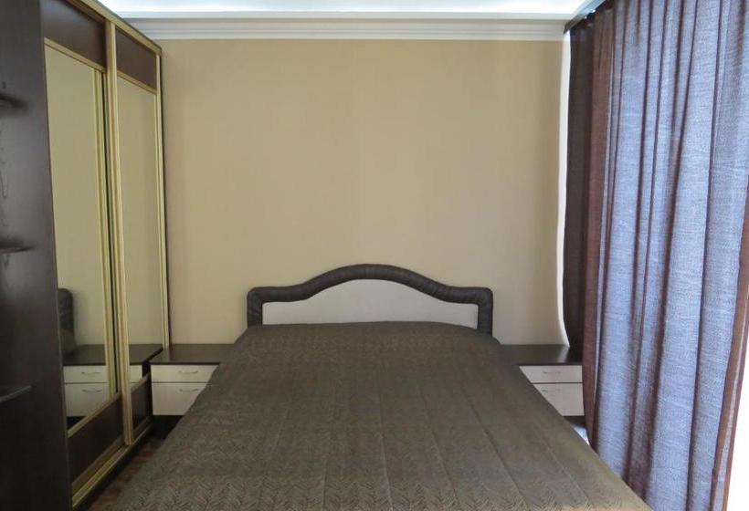 בית מלון כפרי Boyard Inn