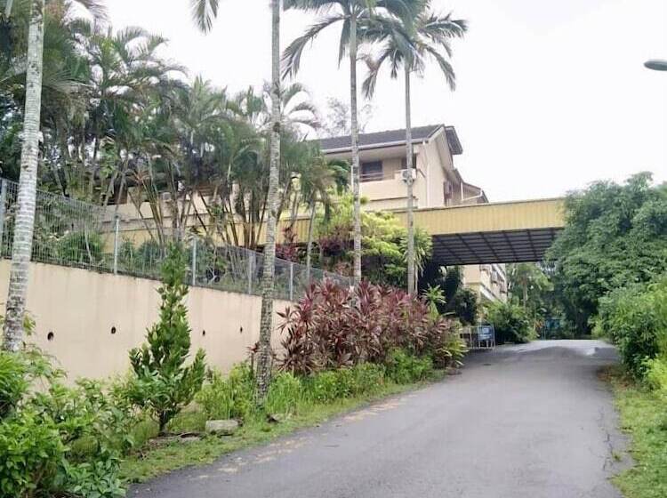 هتل Mersing Merlin Inn