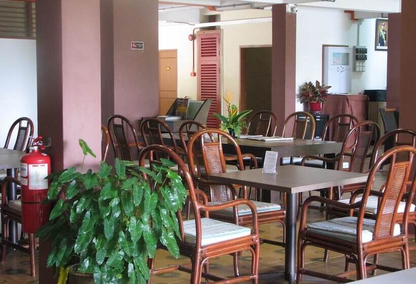 هتل Mersing Merlin Inn