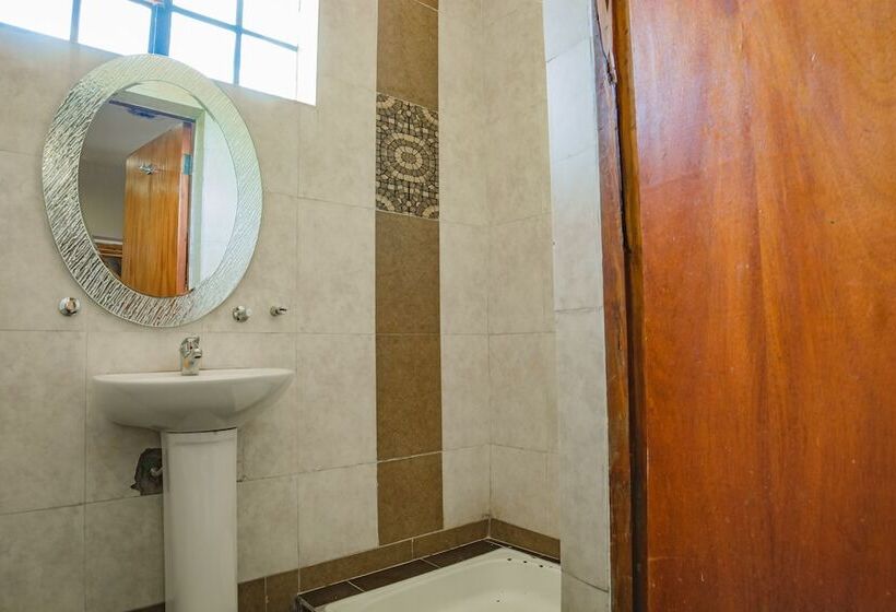 هتل Sahara Gardens Kericho