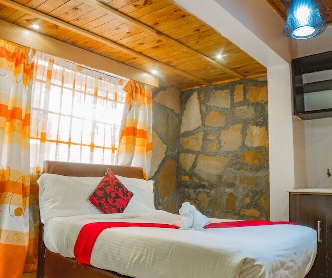 هتل Sahara Gardens Kericho