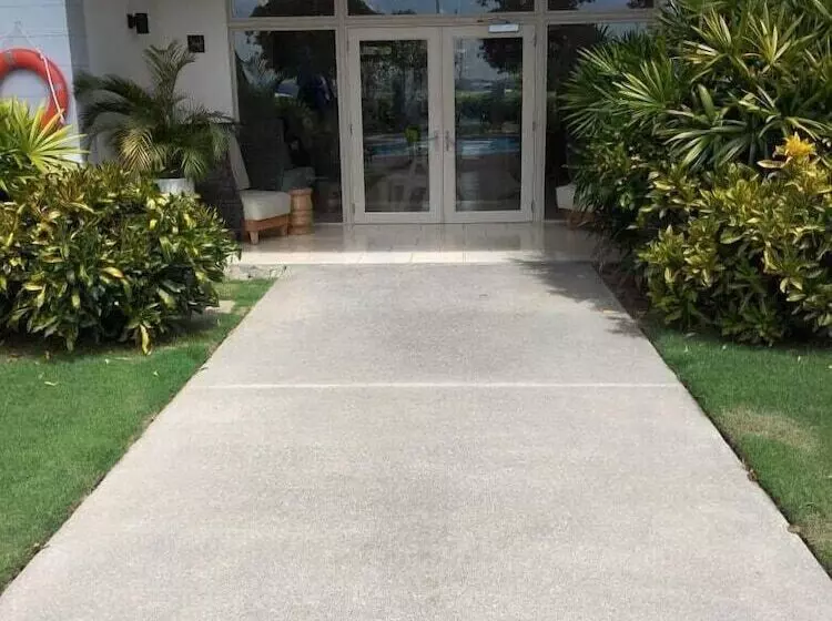 Marina Papagayo Suites