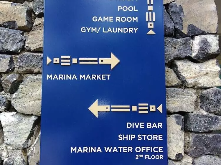 Marina Papagayo Suites