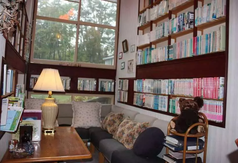 Majatalo Country Inn Canadian House