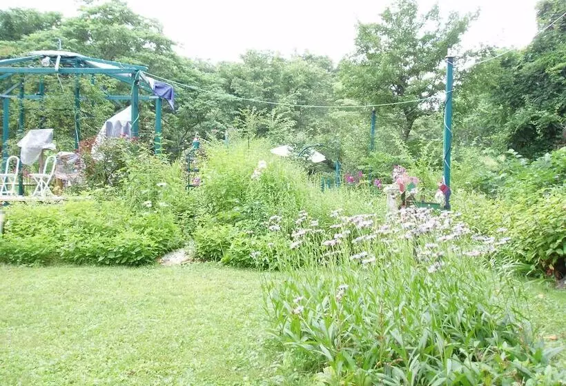 Majatalo Country Inn Canadian House