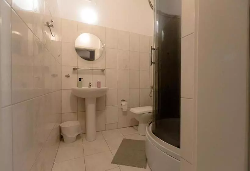 پانسیون Hidden Peak Guestrooms