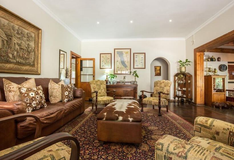 Majatalo Wendy S Country Lodge