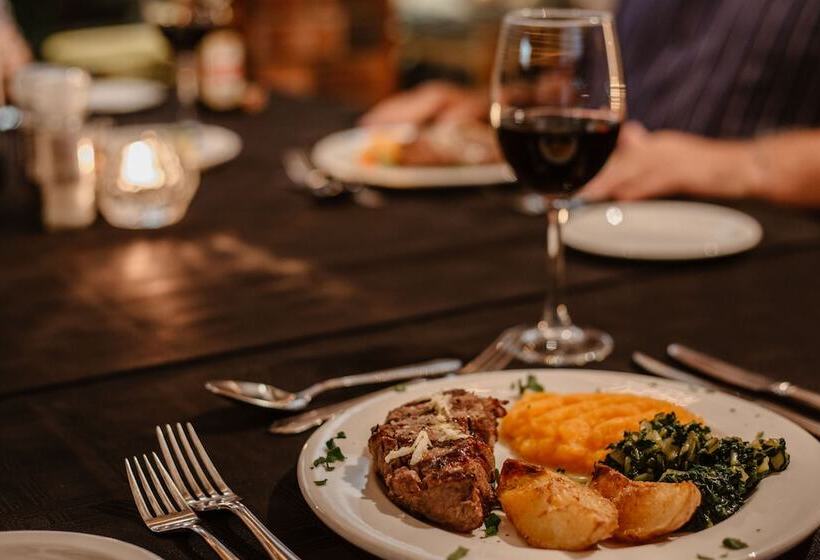 Majatalo Wendy S Country Lodge