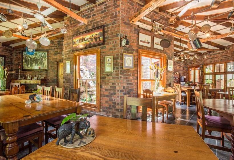 Majatalo Wendy S Country Lodge