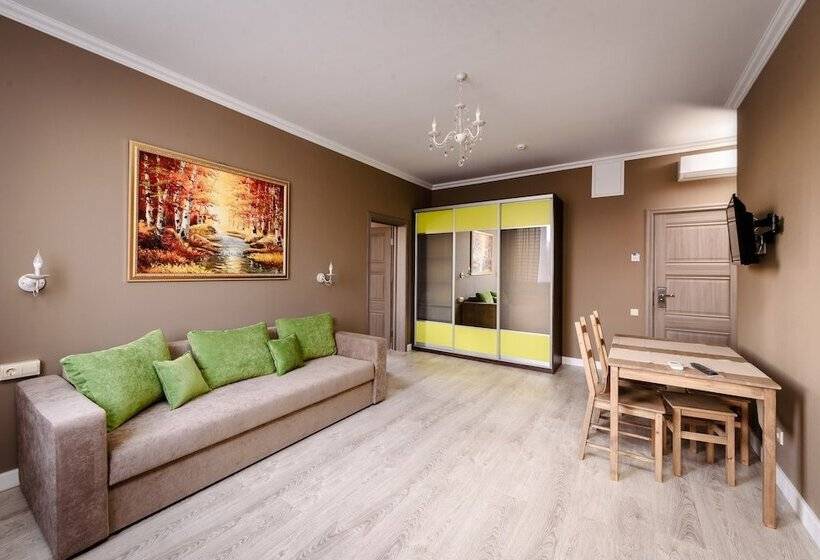 פנסיון Zhuravli