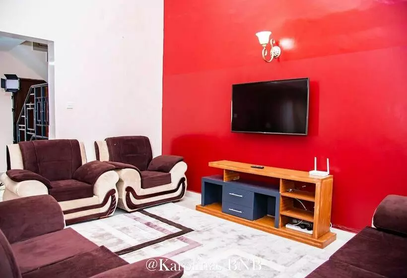 تختخواب و صبحانه Karolinas Homestay Near Jkia