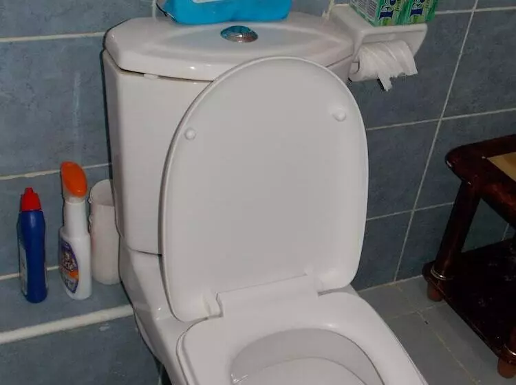 تختخواب و صبحانه Karolinas Homestay Near Jkia