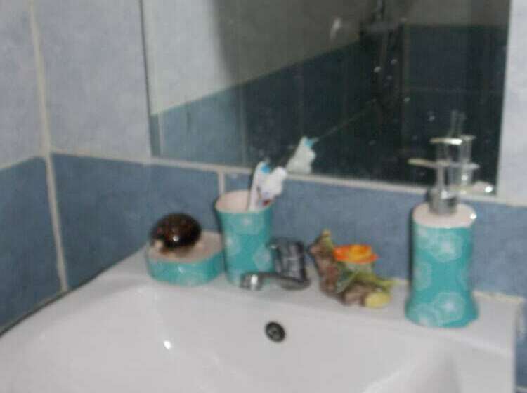 تختخواب و صبحانه Karolinas Homestay Near Jkia