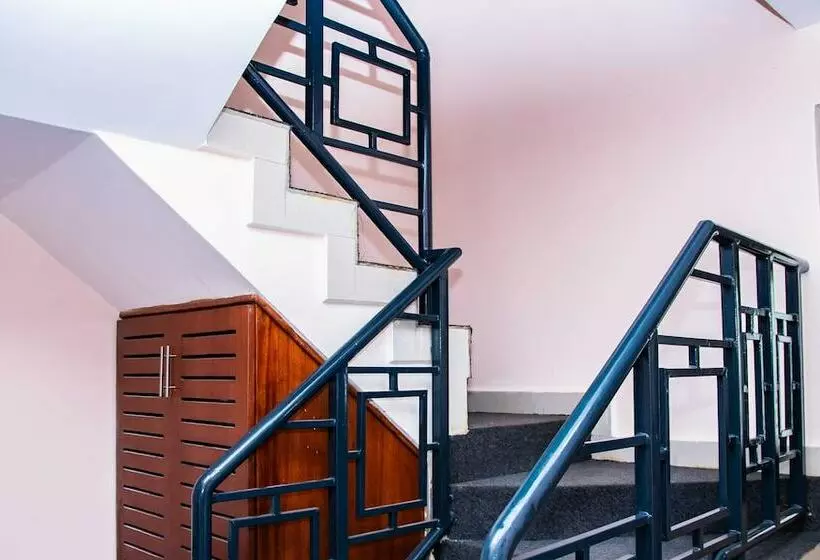 تختخواب و صبحانه Karolinas Homestay Near Jkia